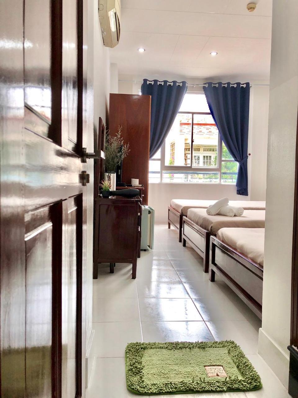 הו צ'י מין סיטי Saigon Cozy2 Hotel At 241 Pham Ngu Lao Street מראה חיצוני תמונה