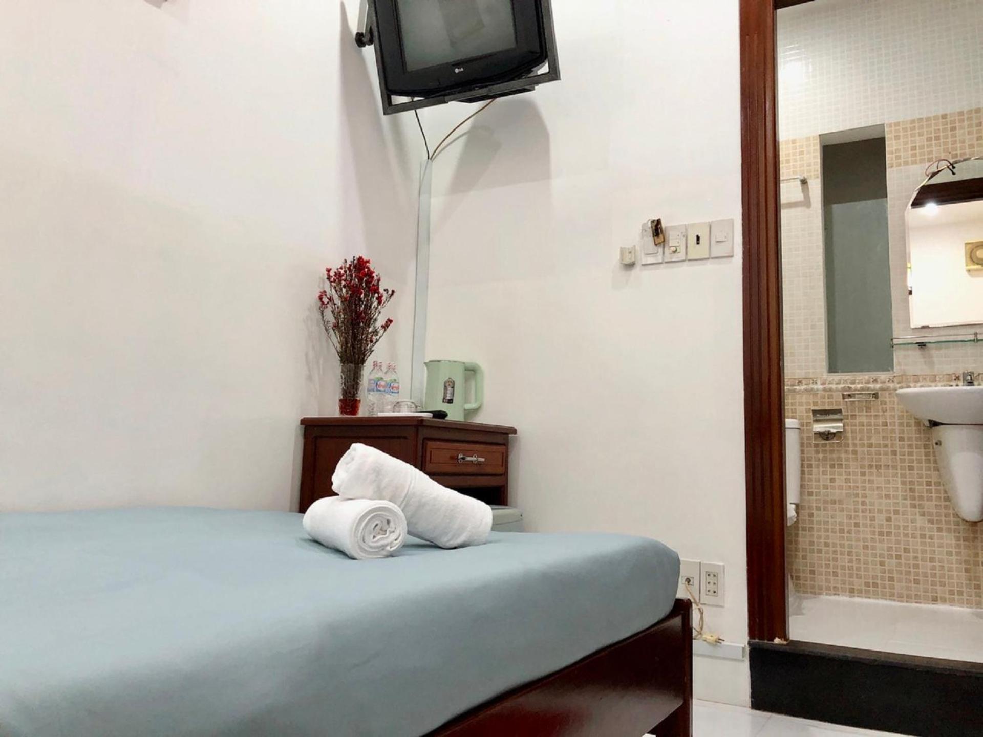 הו צ'י מין סיטי Saigon Cozy2 Hotel At 241 Pham Ngu Lao Street מראה חיצוני תמונה